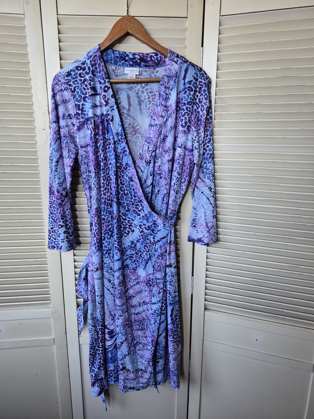 Jaclyn Smith Light Blue & Purple Animal-Print Wrap Dress Size Large